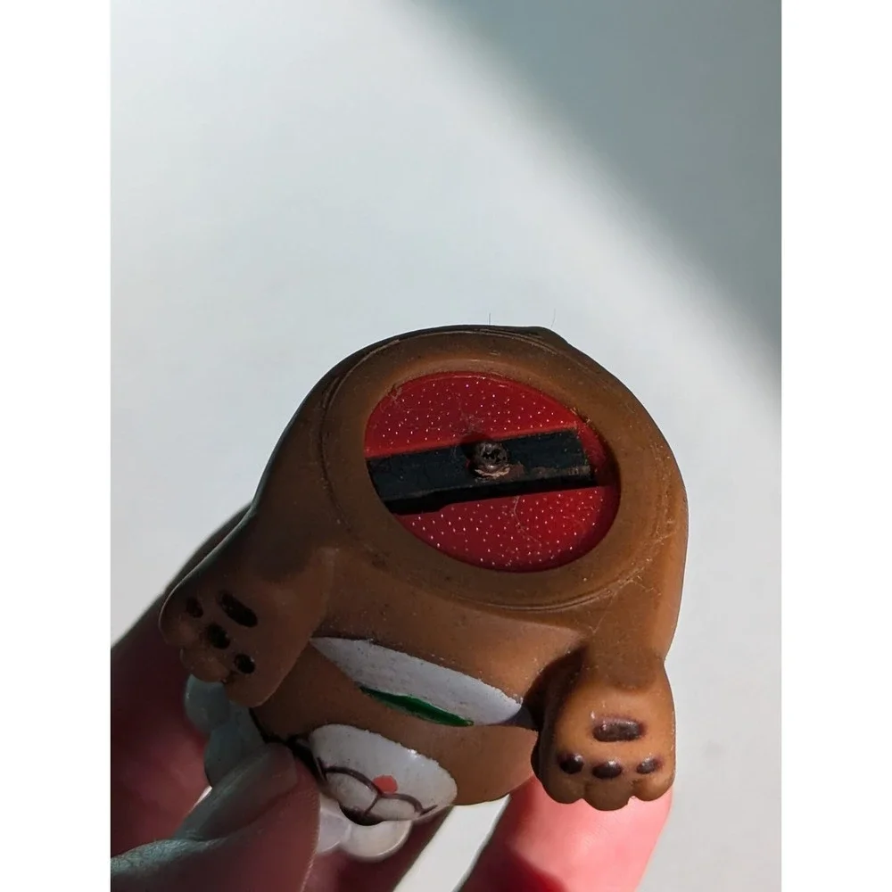 N/A vintage plastic